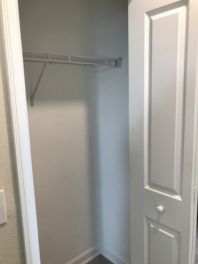Building Photo - 5/3 Lake Nona/Moss park Home with FREE Lawncare, Internet, Cable and Phone
