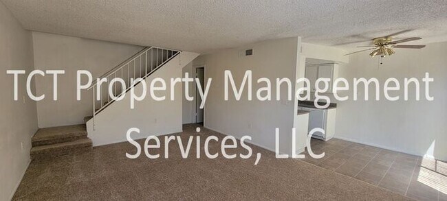 Building Photo - Cute 2 bed 1.5 bath in Mesa!