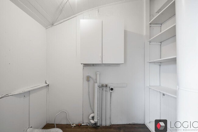 Building Photo - 764 Garfield Ave