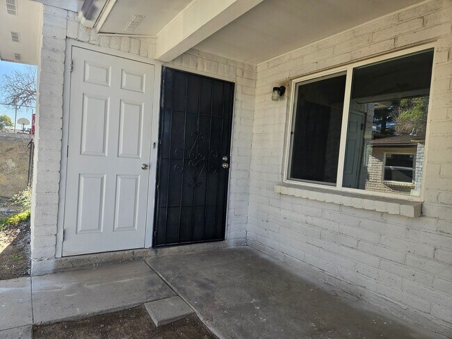 Building Photo - 11220 Wharf Cove Dr