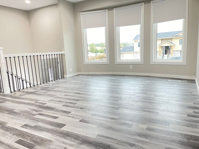 Building Photo - Move-in special offer!!! Newly rebuilt hou...