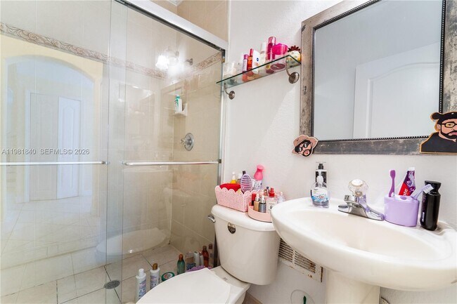 Building Photo - 200 SW 87th Path