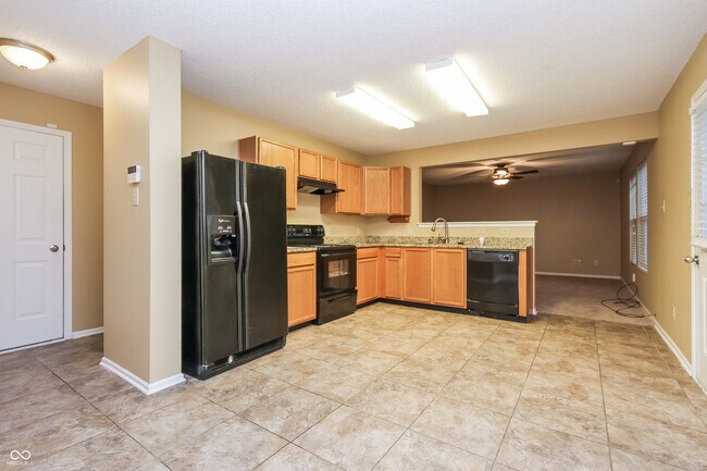 Building Photo - 2002 Bridlewood Dr