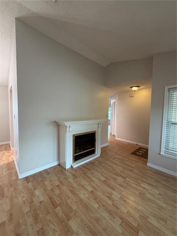 Building Photo - 3727 Dunwich Ave
