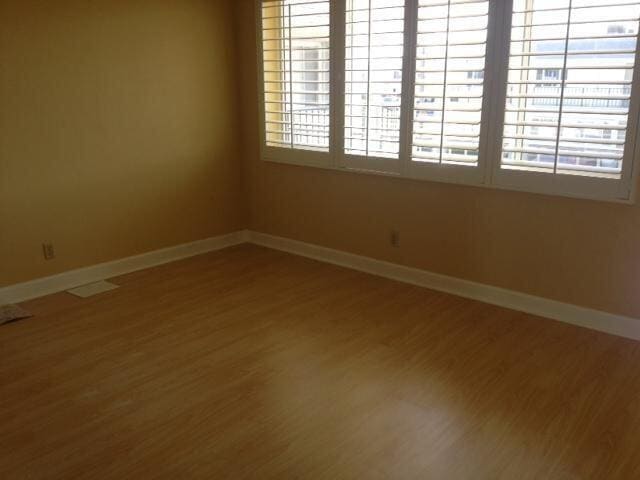 Building Photo - 3000 Lake Osborne Dr