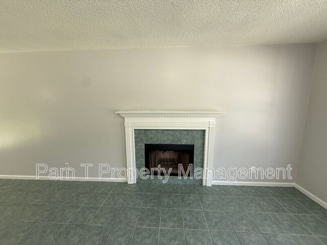 Building Photo - 105 Laurelwood Dr