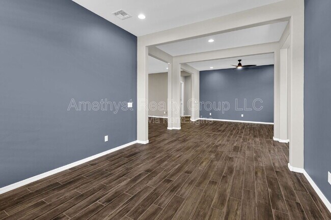 Building Photo - 5116 N 185th Ave