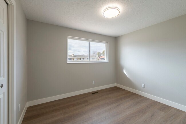 Building Photo - American Fork