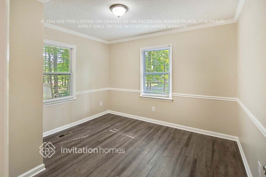 Building Photo - 5806 Katrine Ct