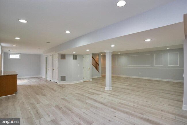 Building Photo - 22746 Oatlands Grove Pl