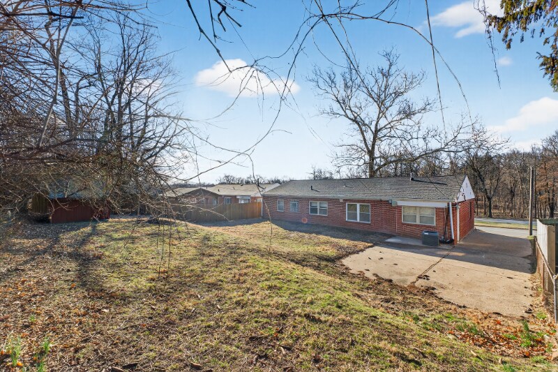 Building Photo - 10235 Midland Blvd