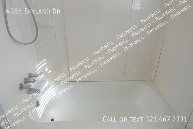 Building Photo - 4385 Skyland Dr