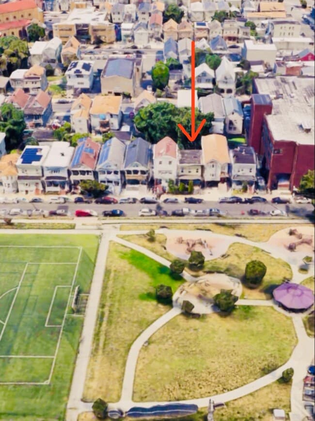 Building Photo - 215 S 7th St