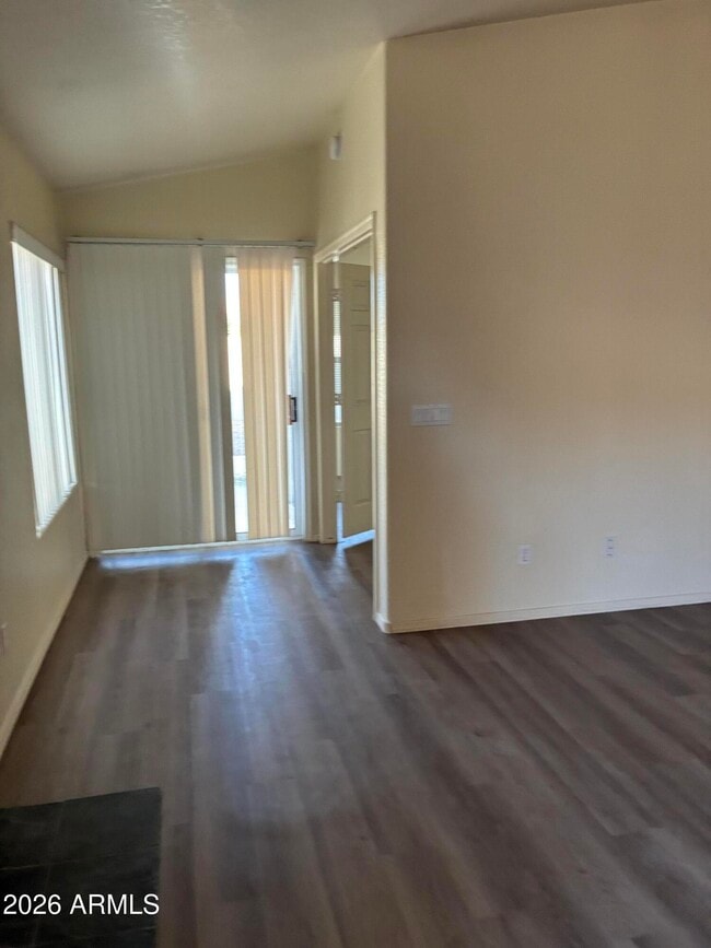 Building Photo - 1074 N Saguaro St