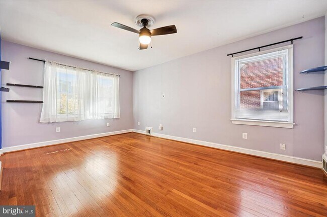 Building Photo - 4808 Fort Totten Dr NE