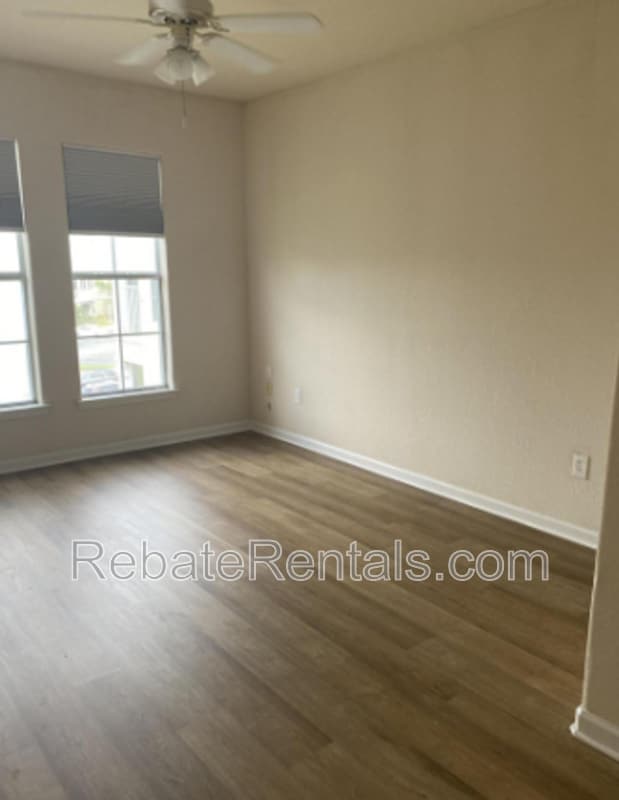 Building Photo - 8290 Gate Pkwy W