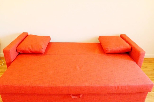 Building Photo - 1811 Ivar Ave