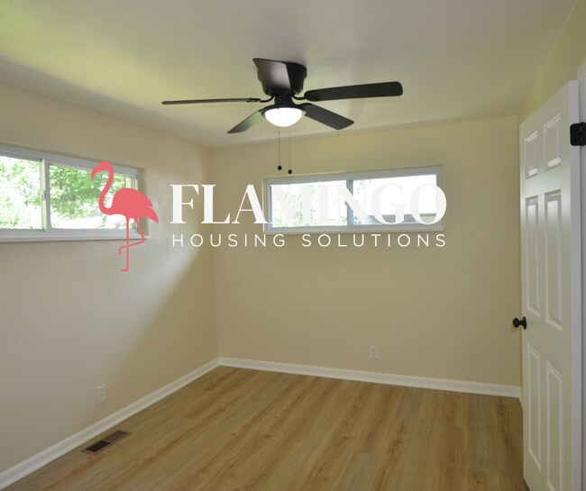 Building Photo - 809 Oakleaf Dr
