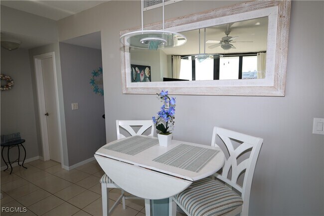 Building Photo - 58 N Collier Blvd