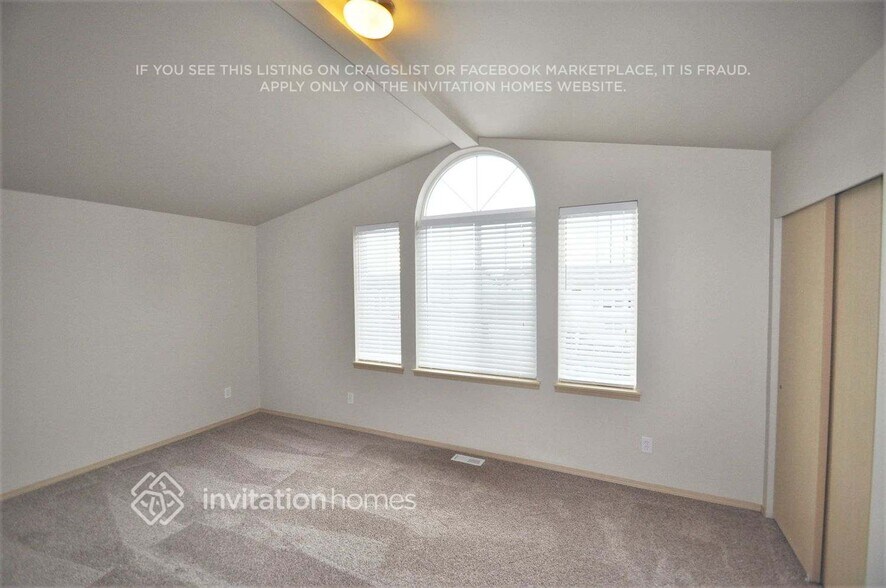 Building Photo - 6809 81st Dr NE
