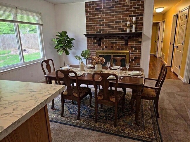 Building Photo - 2701 Patrick Rd