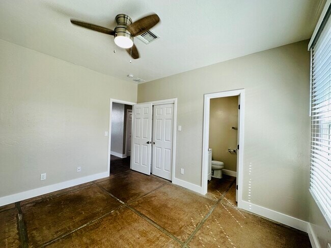Building Photo - Renovated 3 Bedroom / 3 Bathroom House Nea...