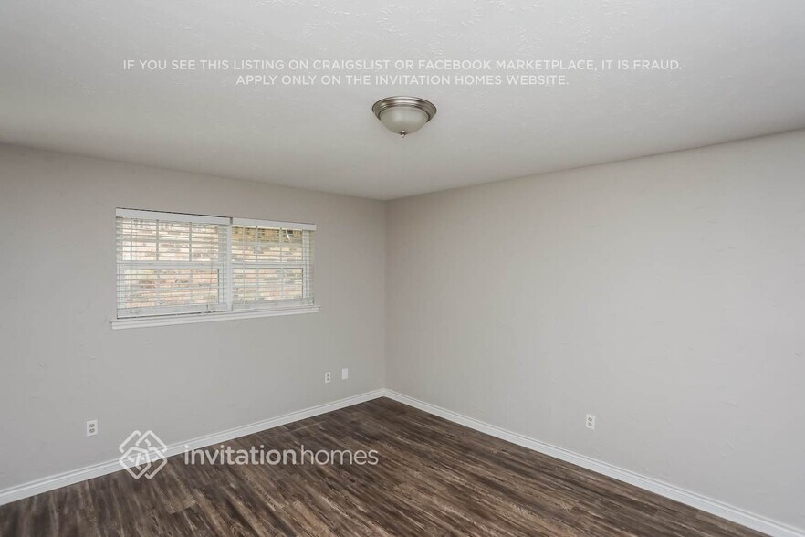 Building Photo - 2311 Statler Dr