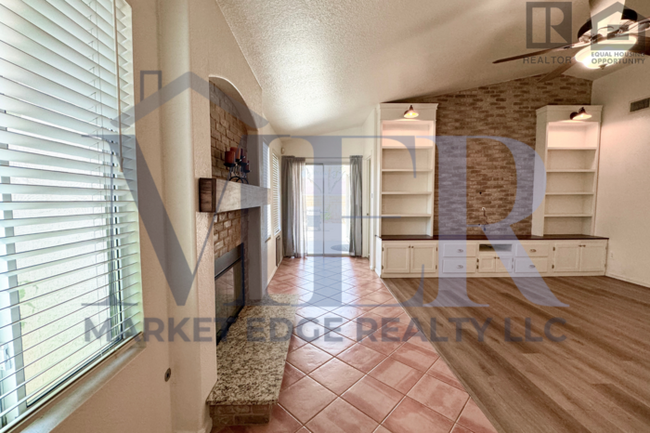 Building Photo - 3Bed/2 Bath Home at 51st/Loop 101! $399 MO...