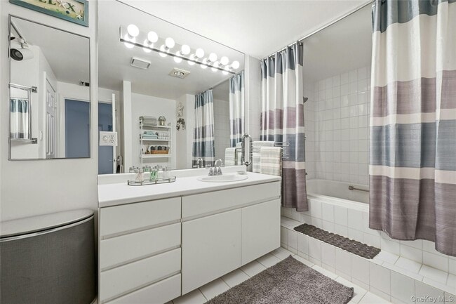 Building Photo - 508 Fox Hill Dr