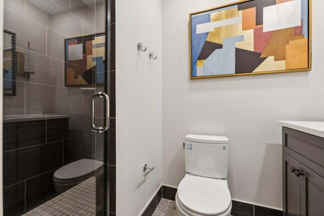 Building Photo - 1641 R St NW