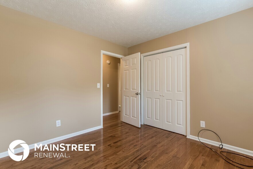 Building Photo - 5075 Memory Ln