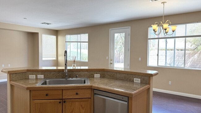 Building Photo - 174 Duck Hollow Ave