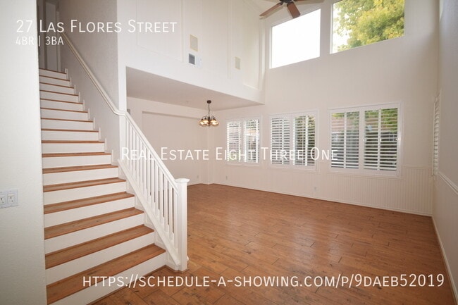 Building Photo - 27 Las Flores St