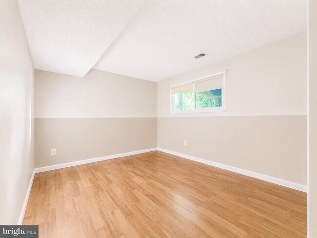 Building Photo - 13354 Jasper Ct