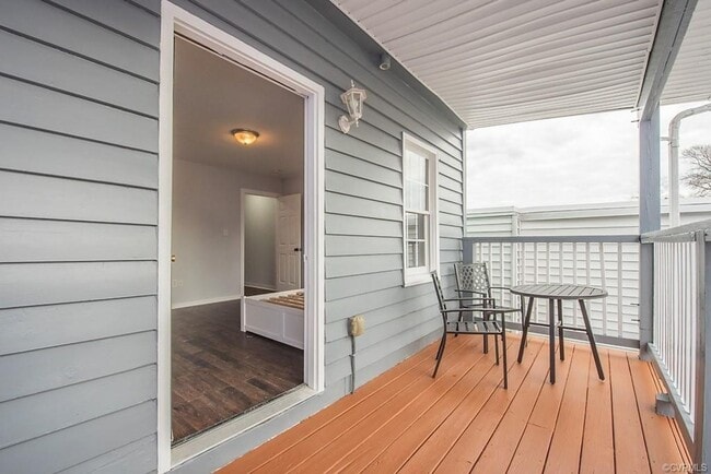 Building Photo - Newly Renovated 4 Bedroom | 4 Bath With Private Parking | Upper and Lower Covered Porches!