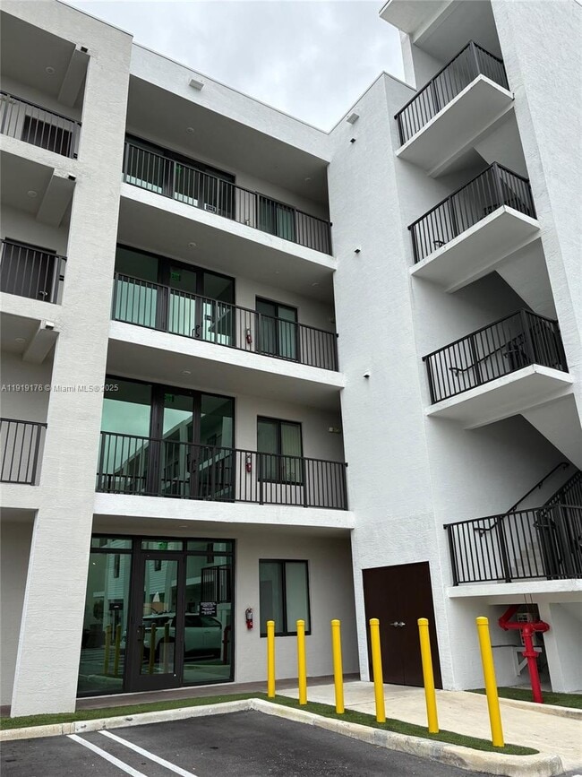 Building Photo - 8201 NW 41st St