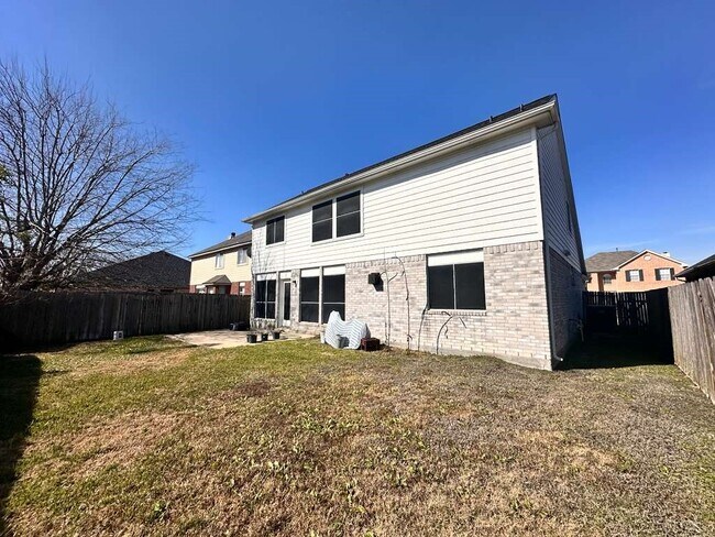 Building Photo - 2203 Nashua Dr