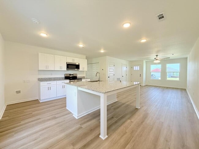 Building Photo - 213 Eagle Edge Dr