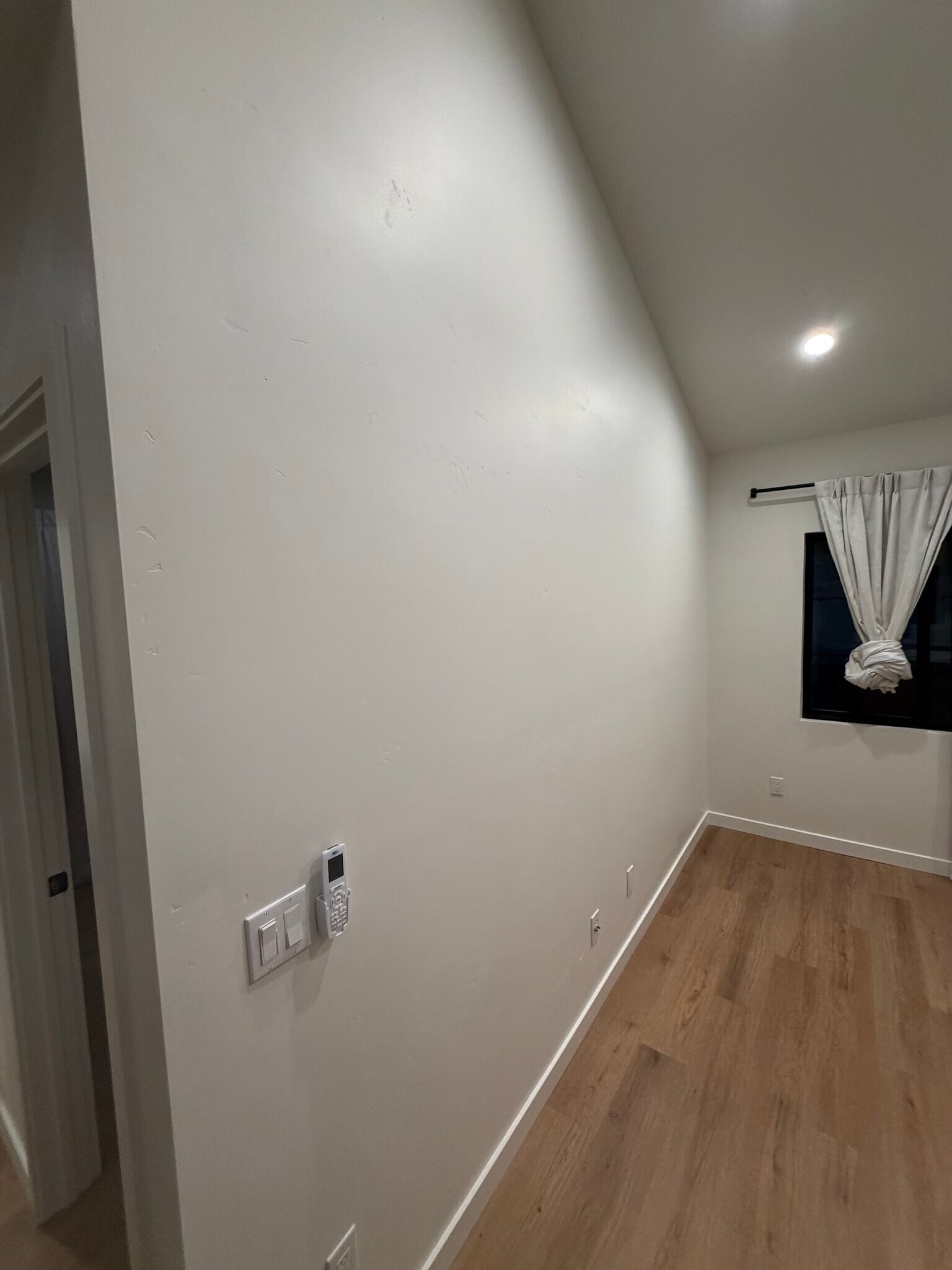 Building Photo - 5579 Brunswick Ave