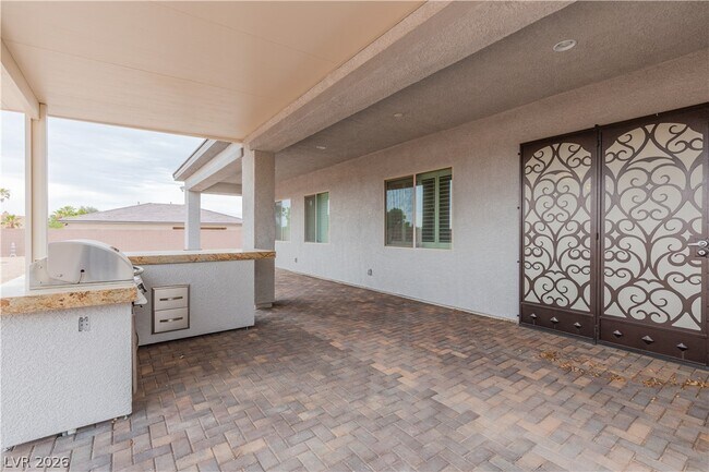Building Photo - 5838 Exbury Gardens Ct