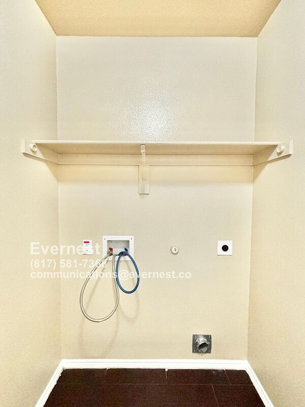 Building Photo - 1335 Piedmont Dr
