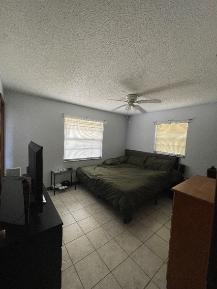 Building Photo - 1300 Emerson Dr NE