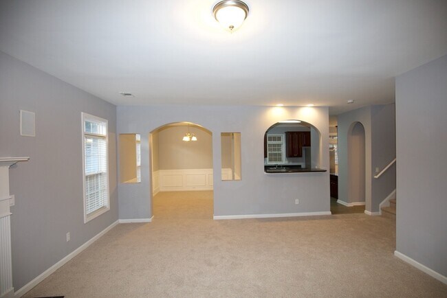 Building Photo - 7897 The Lakes Point