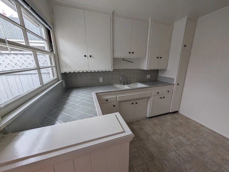 Primary Photo - Valleyheart