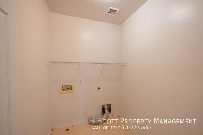 Building Photo - 3886 S Dew Drop Ln