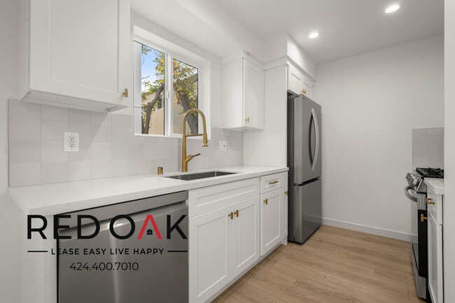 Building Photo - 415 N La Fayette Park Pl