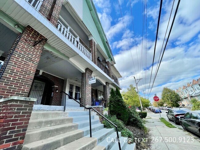 Building Photo - 4640 Sansom St