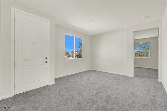 Building Photo - 4709 N Park St