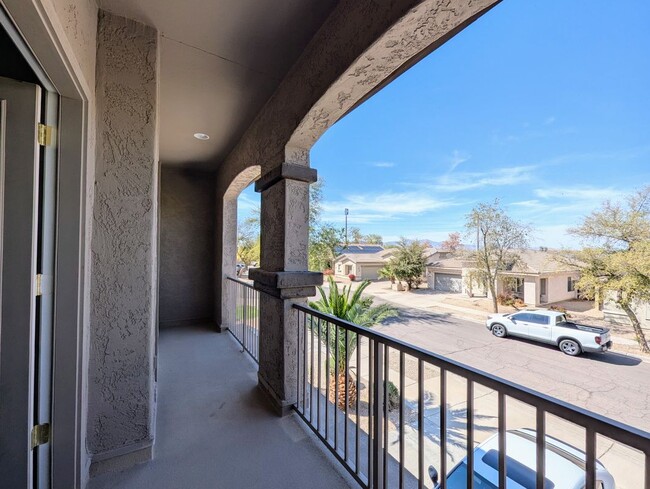 Building Photo - 17453 W Navajo St