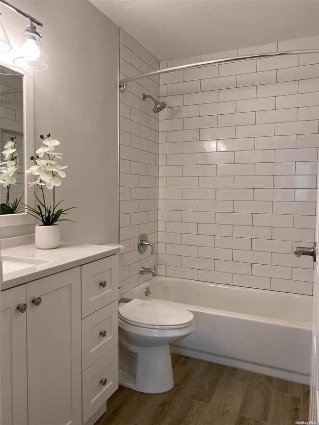 Building Photo - 232 Springmeadow Dr